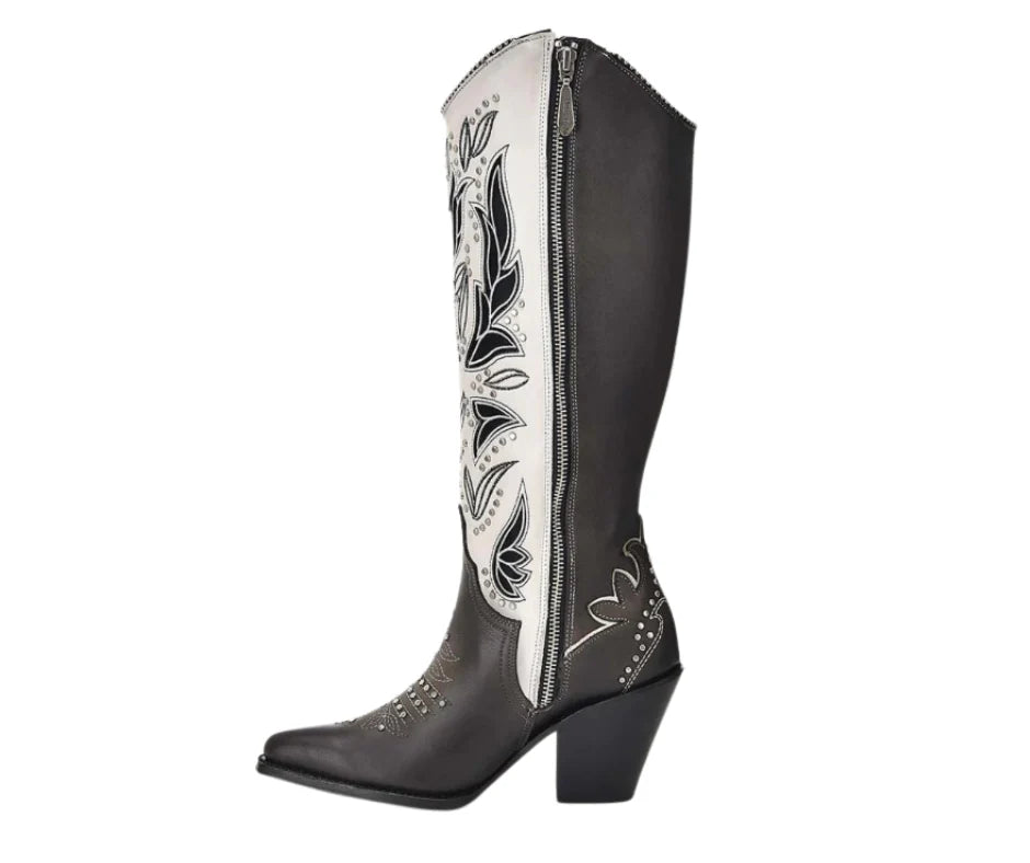 Elinor Cuadra Cowhide Embroidery Boots