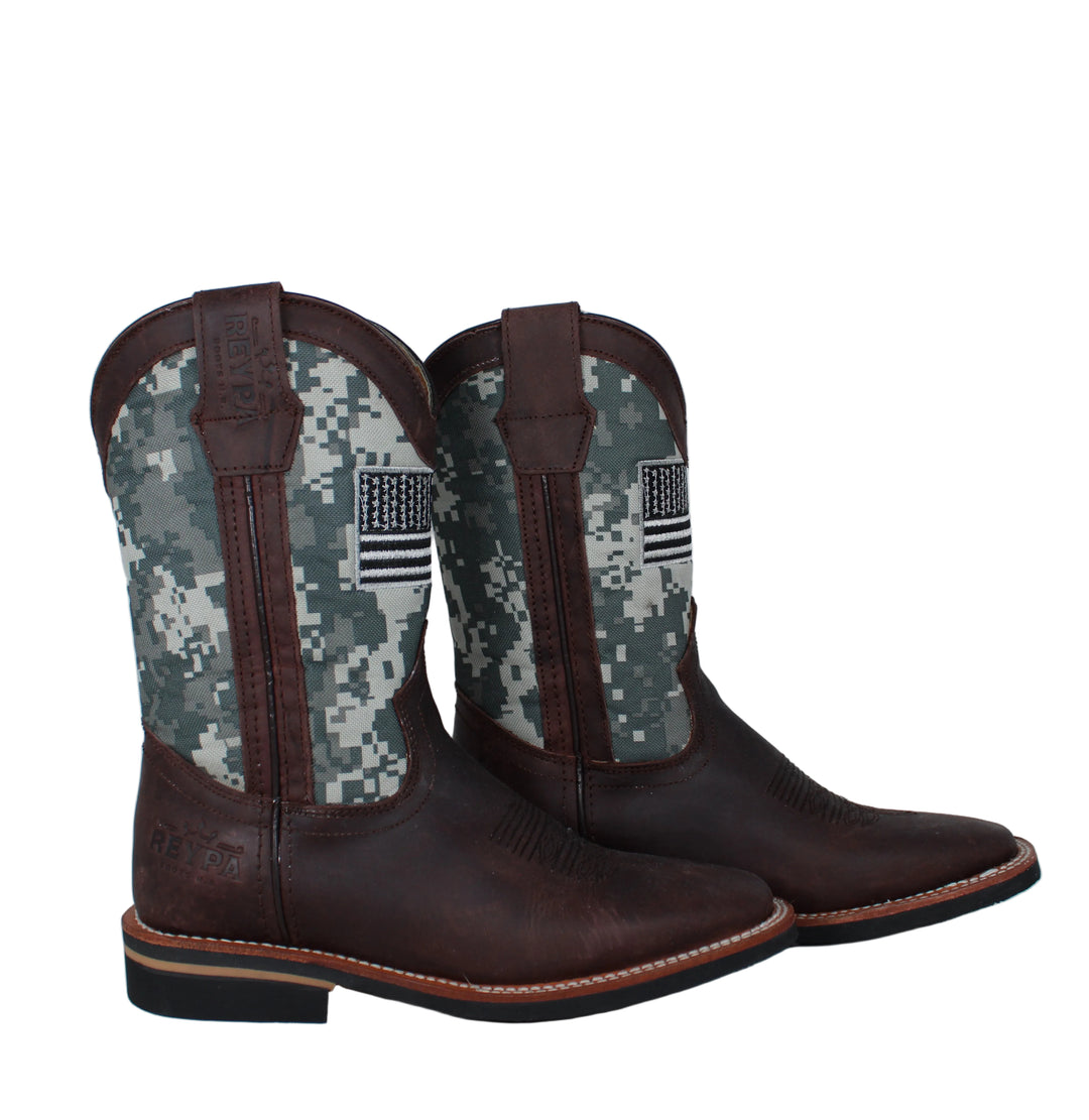 Aaron Adult B&W Flag Boots