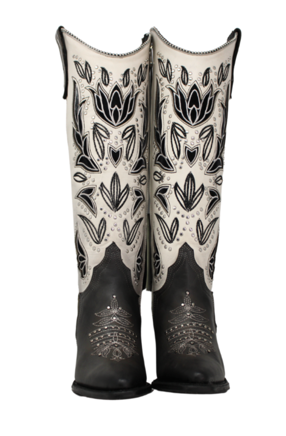 Elinor Cuadra Cowhide Embroidery Boots