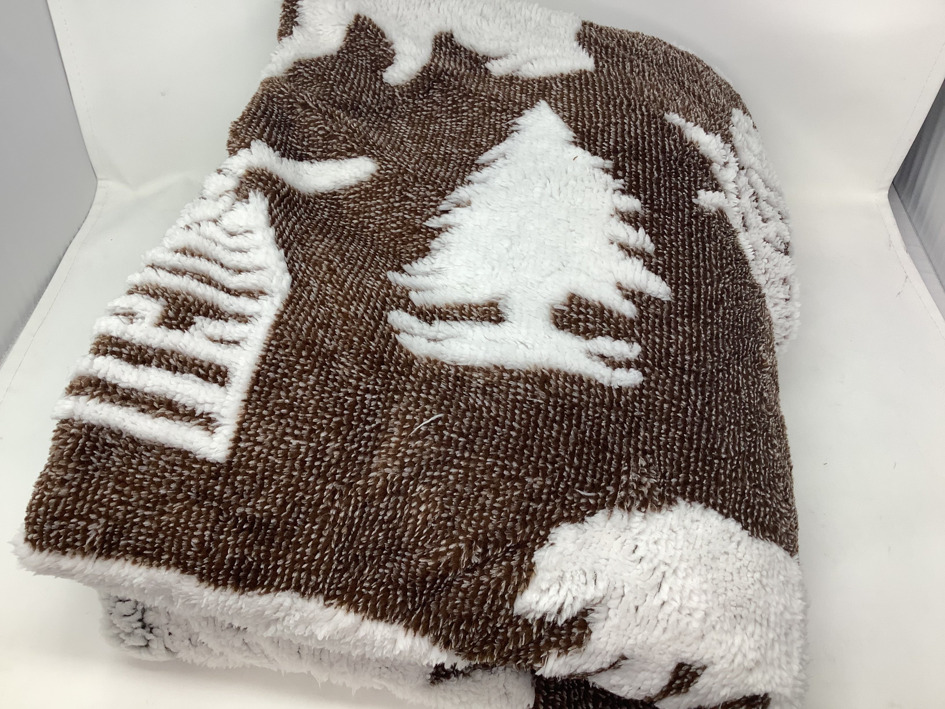 "Pine" Brown Cabin Sherpa Blanket